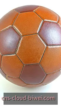 欧冠四分之一决赛战术博弈与高位逼抢分析